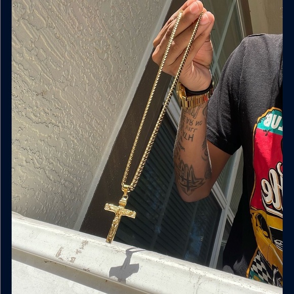 Gold Cross Pendant Necklace